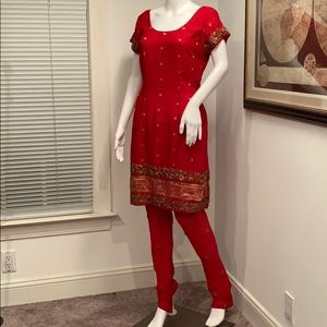 KOLUMU?  RED DRESS WITH MATCHING LEGGINGS & SCARF FIRM PRICE